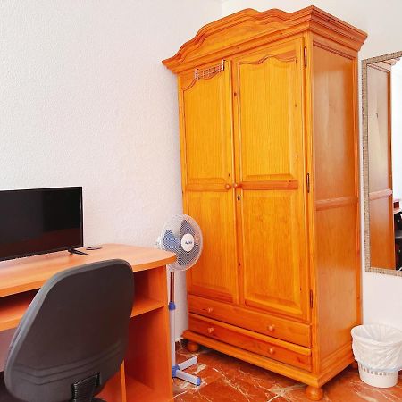 3 Habitacion Centro Huelva Esterno foto