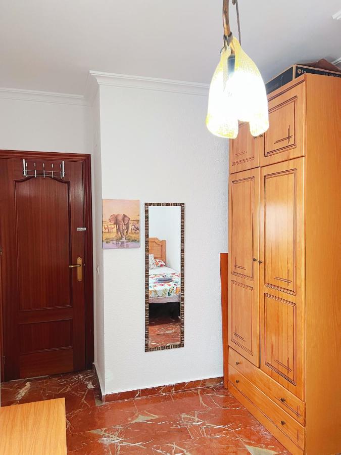 3 Habitacion Centro Huelva Esterno foto